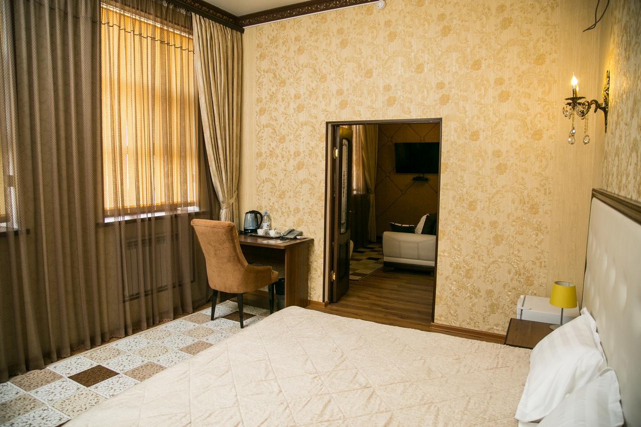 Complex Bella Vista Hotel Kyzylorda Exterior photo