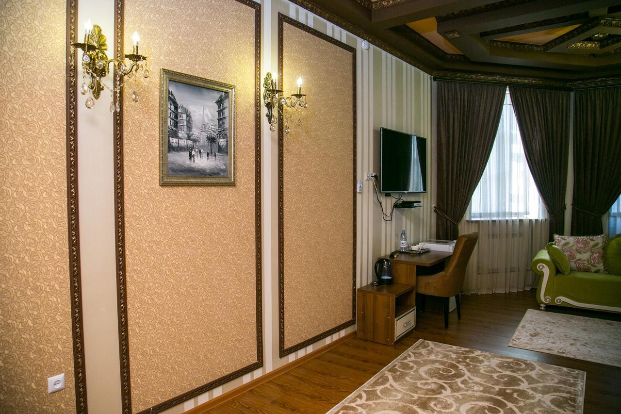 Complex Bella Vista Hotel Kyzylorda Exterior photo