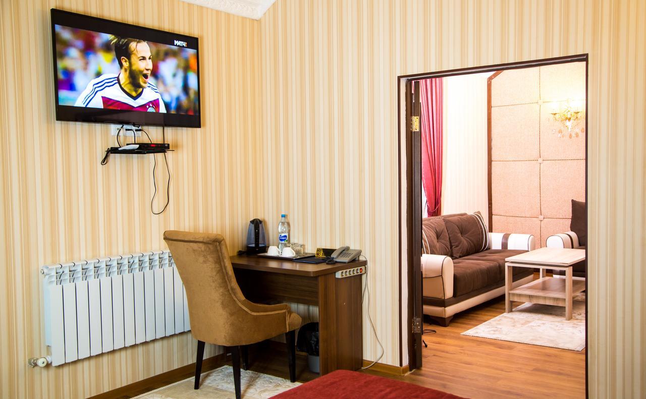 Complex Bella Vista Hotel Kyzylorda Exterior photo